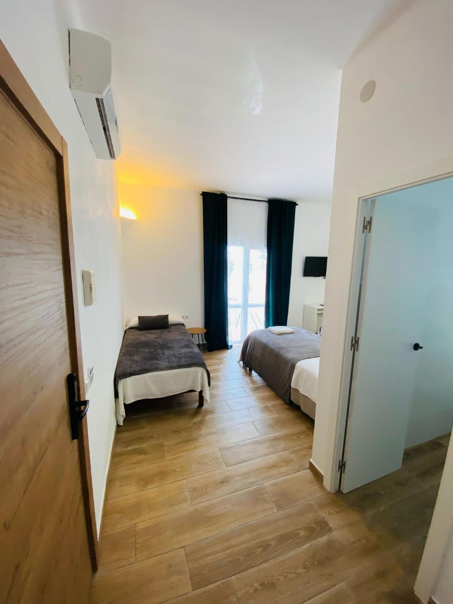Hostal Oasis Dor Cala D´Or Dış mekan fotoğraf